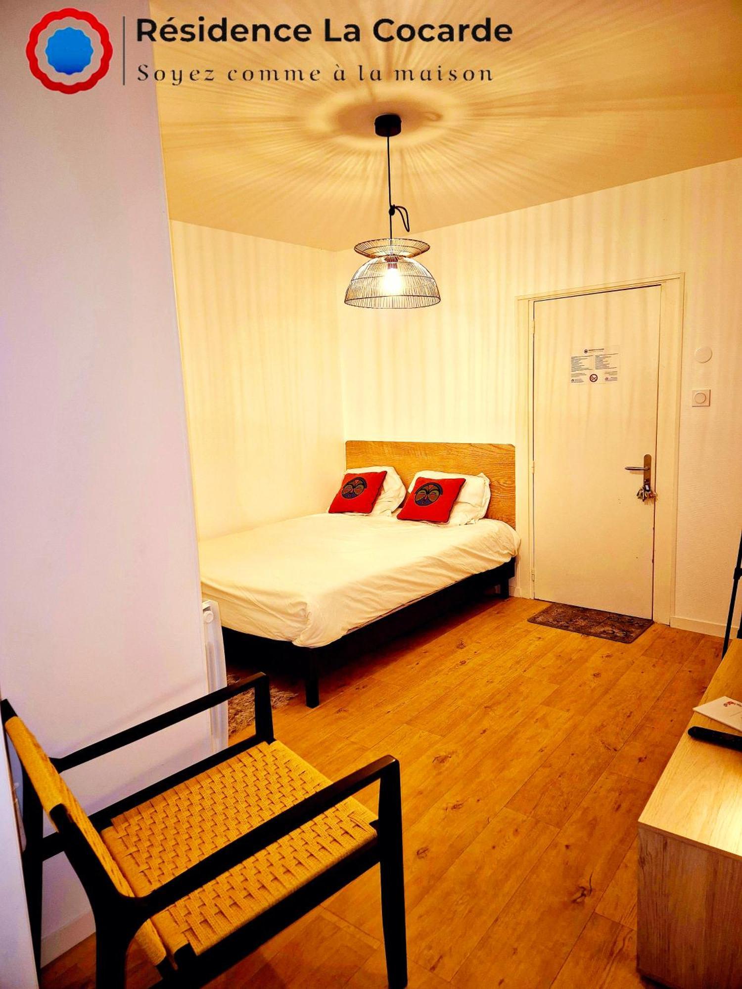 Residence La Cocarde, Suites Type Appartements บัวร์ ภายนอก รูปภาพ